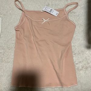 pink tank top with bow